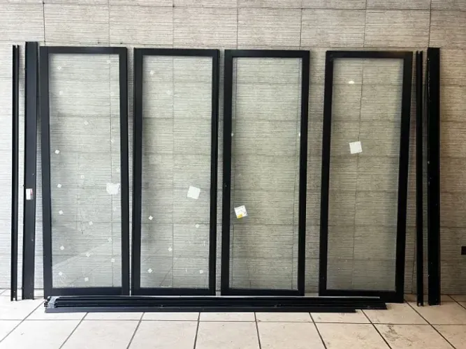 Porta de Correr em Esquadria preto Fosco 4 peças 