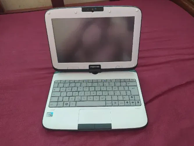 Netbook Positivo Mobo 5950 2GB de Ram, HD de 500GB Tela de 10.1 LCD Windows 7 - Cinza