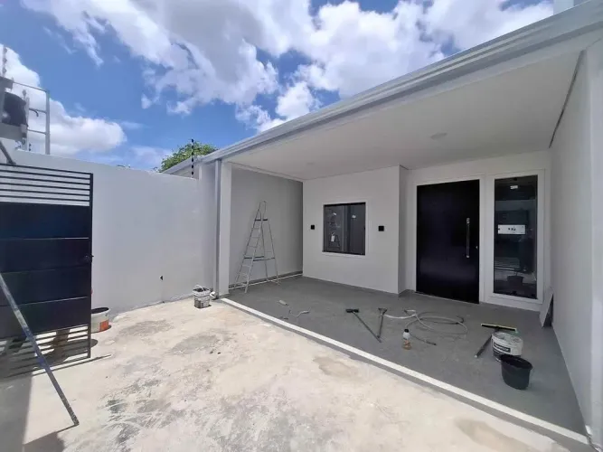 Casa bem localizada
