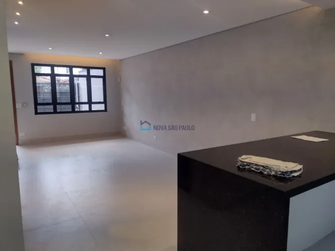 Casa com 191 m² para alugar com - 3 Quartos, 4 banheiros, 2 vagas - Vila Gumercindo