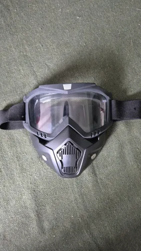 Máscara/Óculos para usar capacete aberto