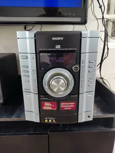 Aparelho de som Sony somente o aparelho sem controle leia a descrição