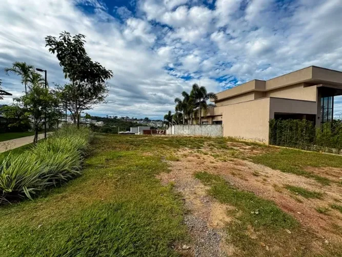 Lote Plano e Quitado no Jardins Nápoles com 428,96 m² - Oportunidade R$ 495.000,00 -Qd 25