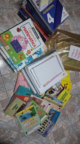 Materiais Escolares - Sobras (Doação)