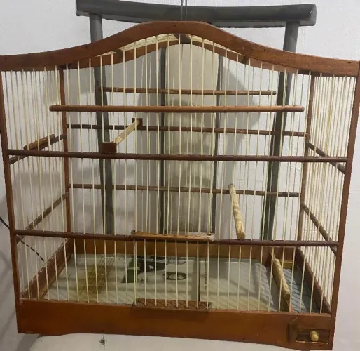Vendo duas Gaiolas semi - nova