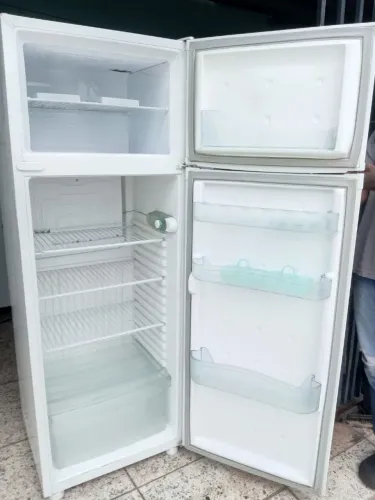 Geladeira Consul gelo seco 350 litros