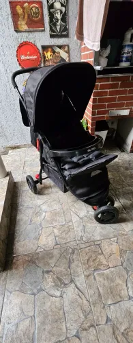 Carrinho de Bebê 3 Rodas Cosco Toffy - Preto (Excelente Estado!)
