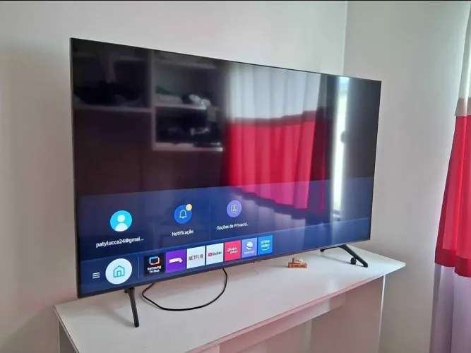 Vendo TV 65 polegadas smart 4k dependendo entrego funcionando perfeitamente