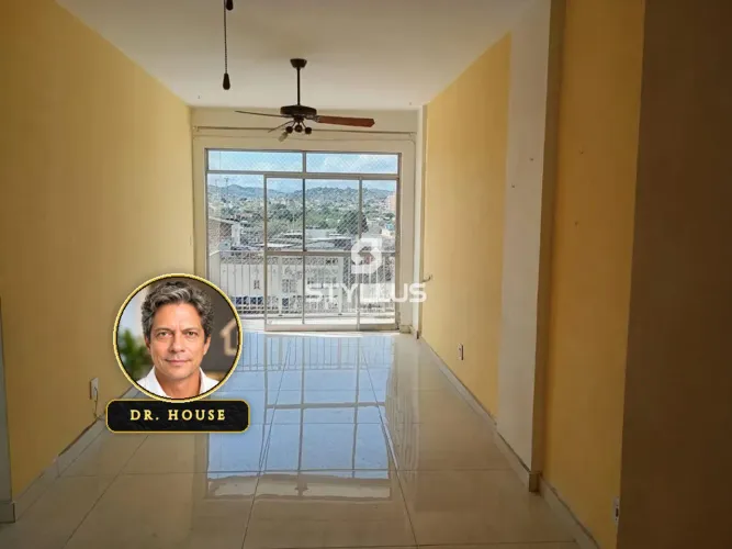 Apartamento Reformado com Varanda e 2 Quartos em Engenho de Dentro! M28T