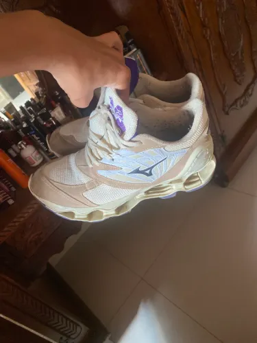 Vendo Mizuno provecy cor bage ouço ofertas de trocas