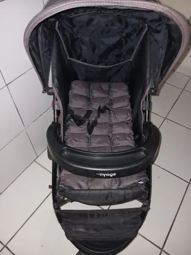 Desapego carrinho de bebe perfeita condições