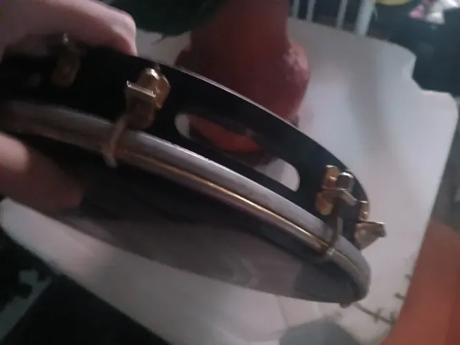 Vendo um pandeiro usado semi novo 