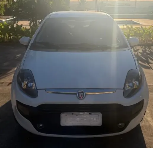 Fiat Punto Attractive 1.4 Fire Flex 8V 5P 2014