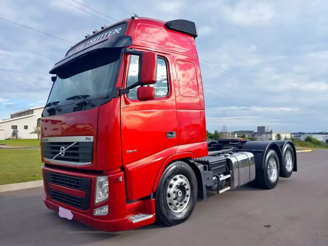 Volvo FH-460 Globetrotter 6x2 2014 Automático