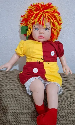 Boneca Emília