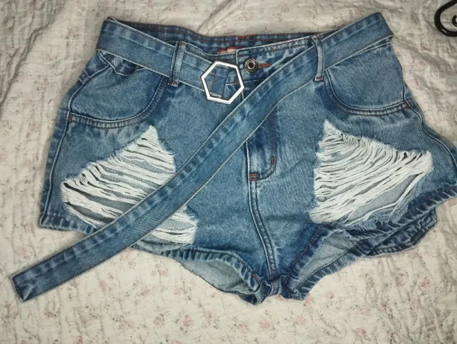 Shorts e calças femininas 