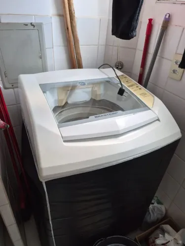 Máquina de lavar roupas Brastemp