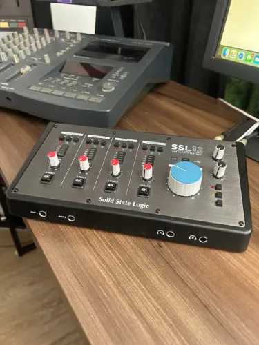 SSL12 USB AUDIO INTERFACE