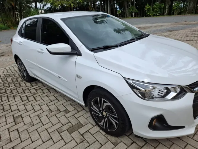 Chevrolet Onix Hatch LT 1.0 12V Flex Mec. 4P 2025