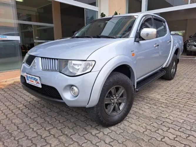 Mitsubishi L200 Triton HPE 3.2 CD TB Int.diesel AUT 2009