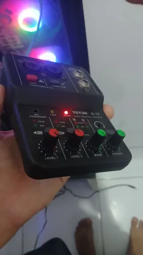 Interface de áudio TEYUN Q12