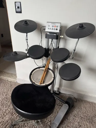 Bateria Eletrônica Roland HD-1