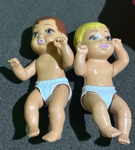 Barbie lote BEBÊS com fraldinha mattel antigos
