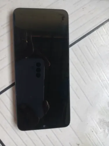 Vendo celular moto E13