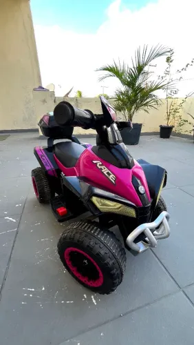 Mini quadriciclo elétrico infantil 