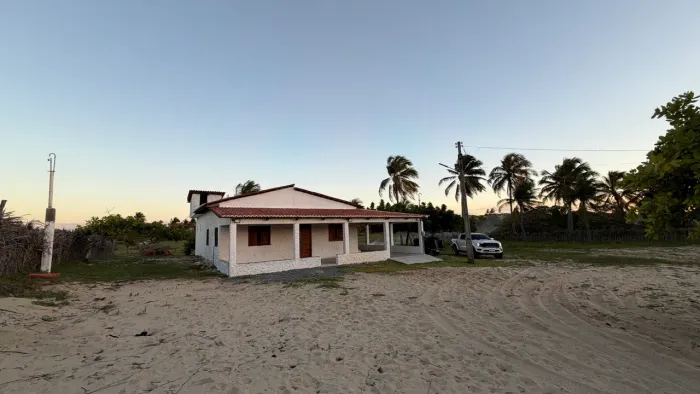 CASA ICARAIZINHO DE AMONTADA 