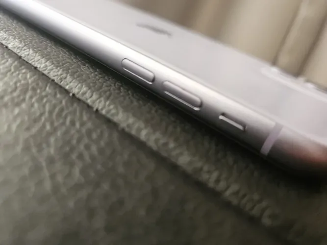 iPhone 11 128GB Semi Novo