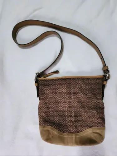 bolsa tiracolo coach jacquard marrom