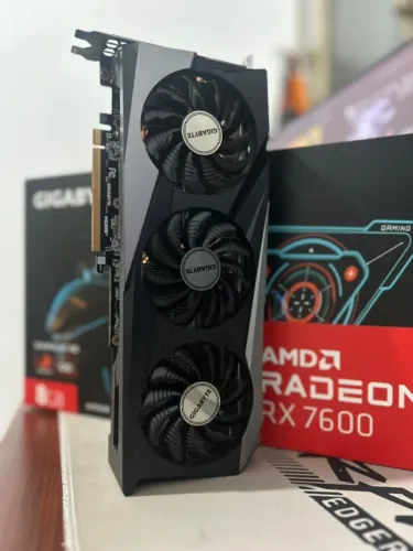 PLACA DE VÍDEO RX 7600 8GB + NFE **NOVA** | VENDO OU TROCO