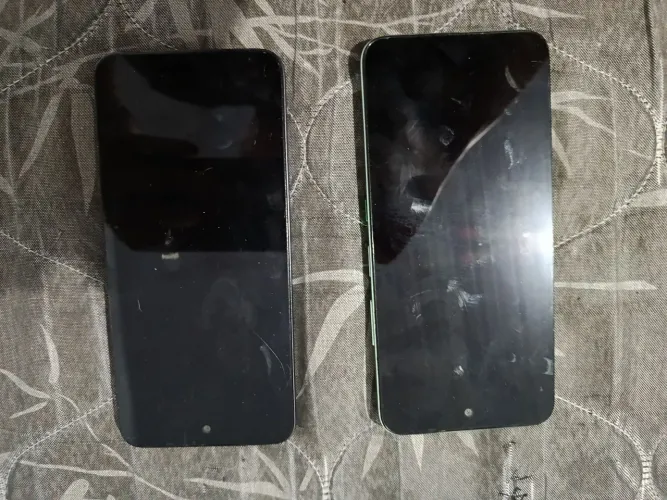 VENDO 2 celulares