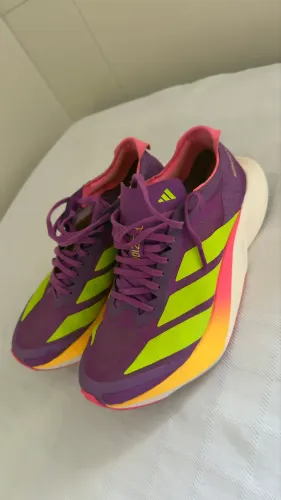 TÊNIS ADIZERO