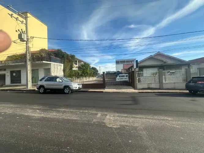 Terreno no Centro de Tubarão a venda, somente esse mês de Julho pelo preço do anuncio.