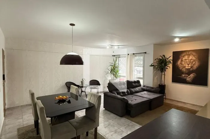 Apartamento à Venda - Aclimação, 2 Quartos, 69 m2