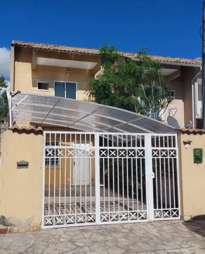 Alugo  ótima casa perto do Centro de Nova Iguaçu