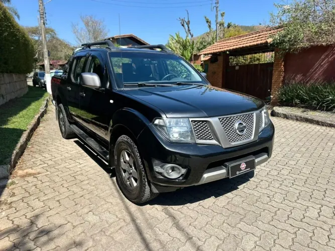 Nissan Frontier SV At.cd 4X4 2.5 TB Diesel Mec. 2015