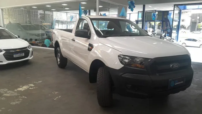 Ford Ranger XLS 2.2 4X2 CD Diesel Aut. 2023