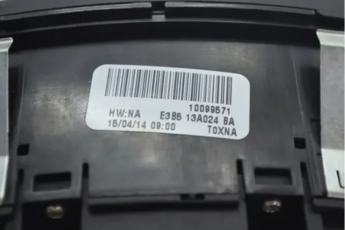 Botão Chave Luz Farol Porta Malas Ford Ka 2015 Original