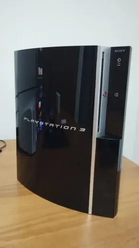 PlayStation 3 FAT Bloqueado + Jogos originais e Controle