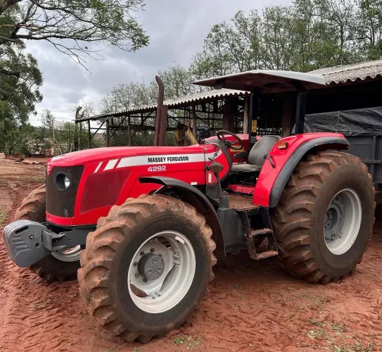 Trator Massey Fergunson 4292 12/12  