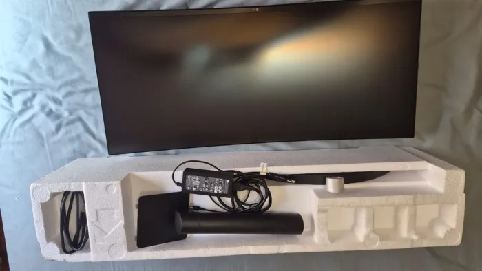 Monitor LG UltraWide 34" curvo