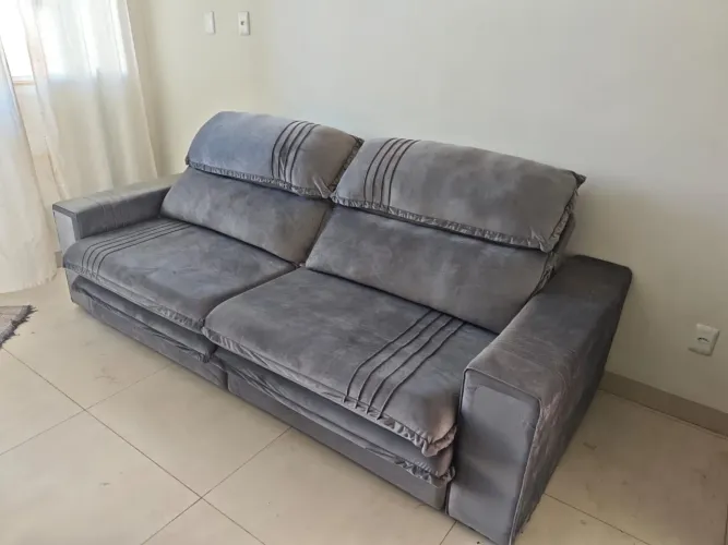 Sofá retrátil 3 lugares cinza USADO 
