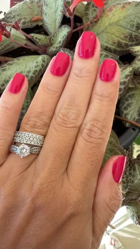 Oportunidade: Manicure / Pedicure / Nail Designer