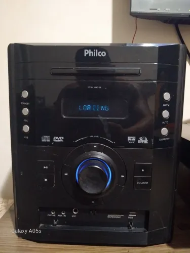 Mini System Philco, especificamente o modelo PH400. 