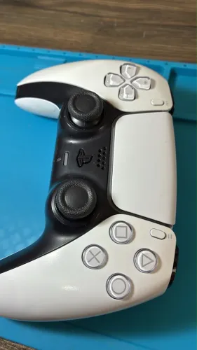 Dualsense ps5 com analógicos hall effect