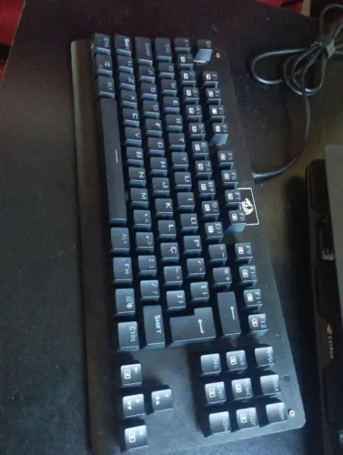 Teclado mecânico Dark Avenger Redragon