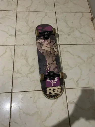 Vendo skate PGS usado